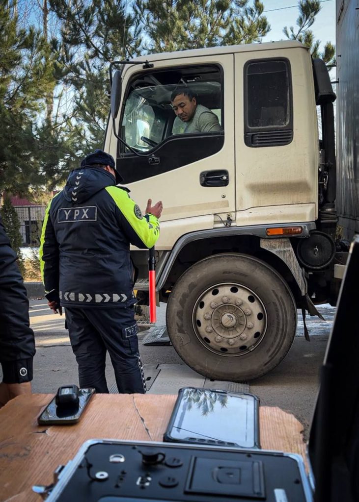 Katta hajmli va og‘ir vaznli transport vositalarining harakatlanishi uchun ruxsatnomalar berish